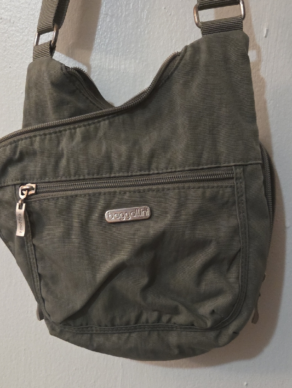 Baggallini Olive Green Crossbody Bag with Silver Hardware